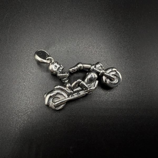 9250815211551424 pendentif moto – Image 1